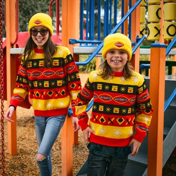 Vegemite Novelty Rare Kids Fair Isle Quirky Pop Culture Sweater 12 - Picture 1 of 9